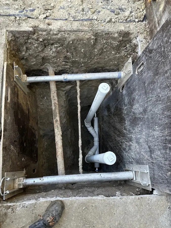 Experienced plumber completing Gas Line Repair work in South Haven